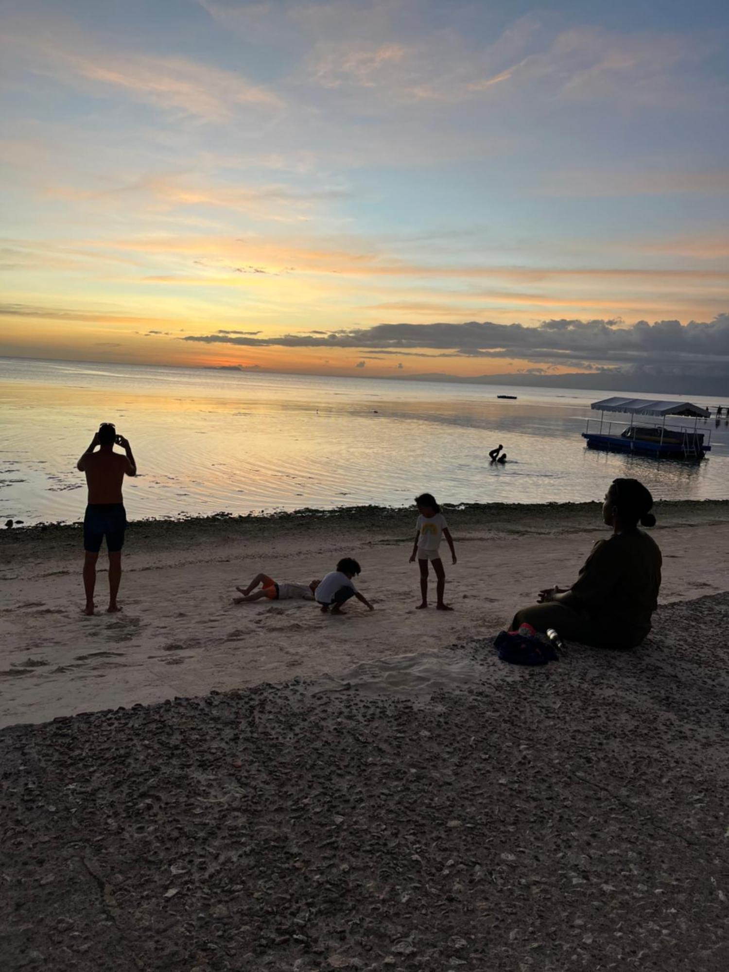 Golden Sunset Inn Siquijor Eksteriør bilde